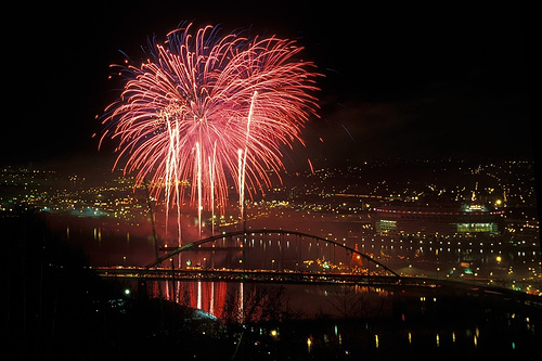 Fireworks over Pittsburgh, 2000. Photo by DeathByBokeh (http://www.flickr.com/photos/sriram/)